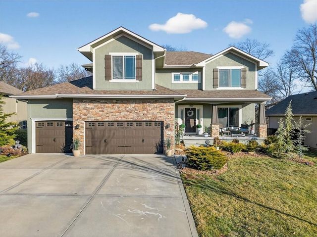 2320 SW Deer Run Road, Lee's Summit, MO 64082