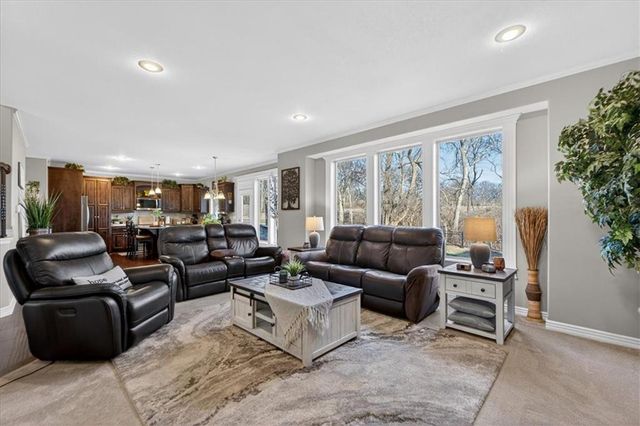 2320 SW Deer Run Road, Lee's Summit, MO 64082