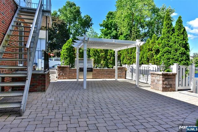 24 Maple Avenue 2nd Floor, Waldwick, NJ 07463