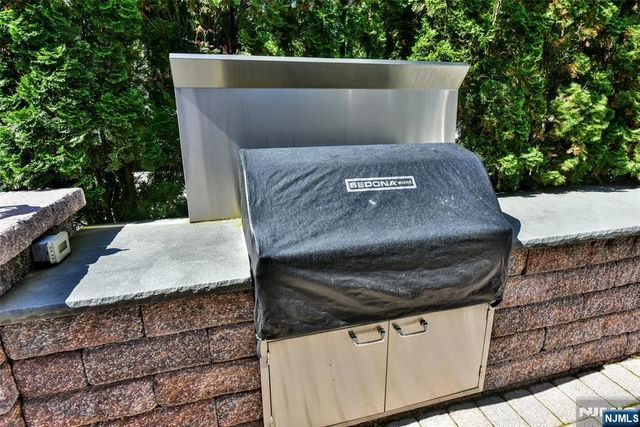 24 Maple Avenue 2nd Floor, Waldwick, NJ 07463