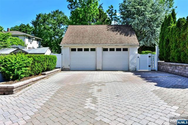 24 Maple Avenue 2nd Floor, Waldwick, NJ 07463