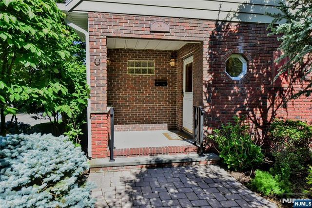 24 Maple Avenue 2nd Floor, Waldwick, NJ 07463