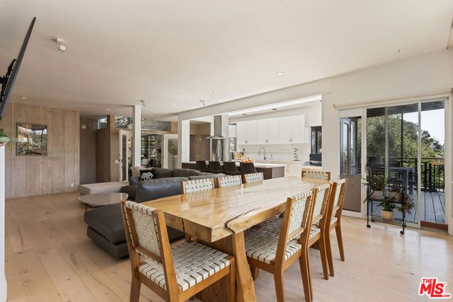454 Stassi Lane, Santa Monica, CA 90402