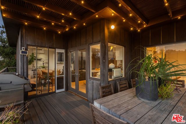 454 Stassi Lane, Santa Monica, CA 90402