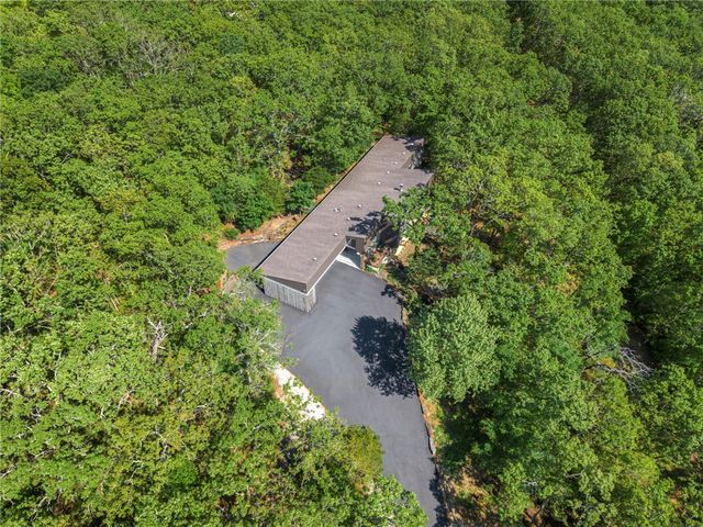 164 S Crossover Road, Fayetteville, AR 72701