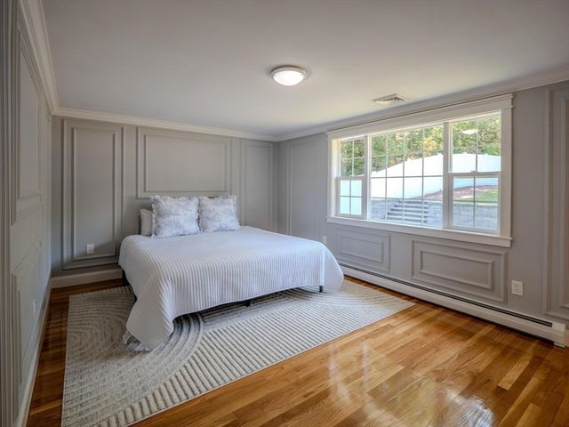 11 Bacon Dr, Saugus, MA 01906