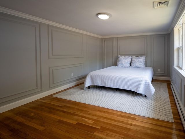 11 Bacon Dr, Saugus, MA 01906