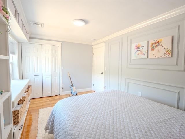 11 Bacon Dr, Saugus, MA 01906