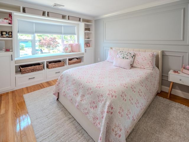 11 Bacon Dr, Saugus, MA 01906