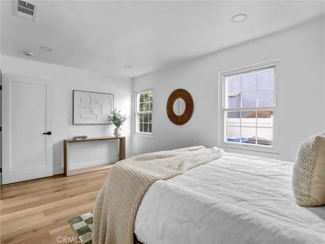 8831 Glider Avenue, Los Angeles, CA 90045