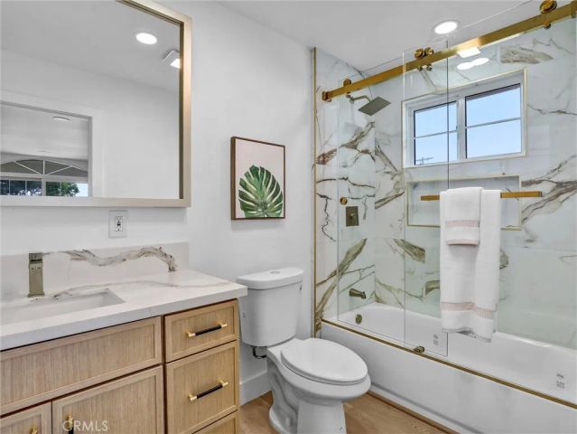 8831 Glider Avenue, Los Angeles, CA 90045