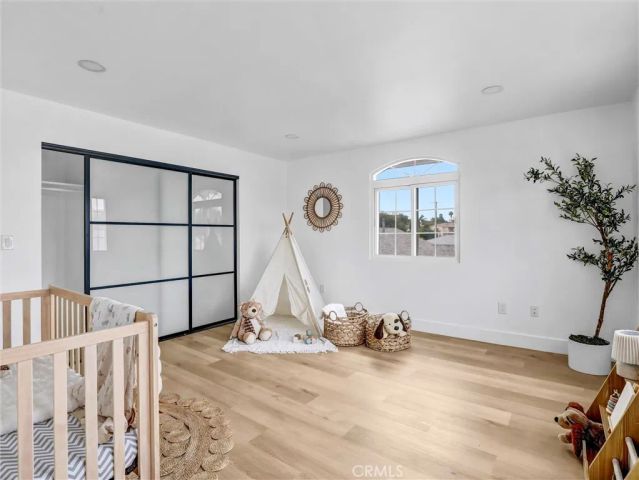 8831 Glider Avenue, Los Angeles, CA 90045