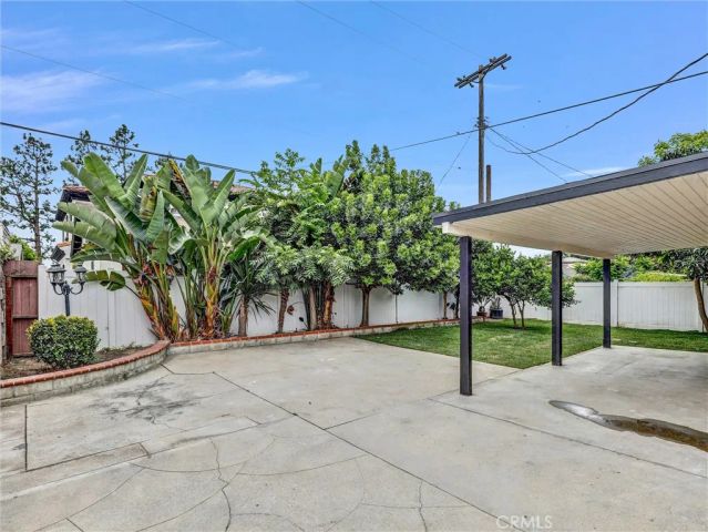 8831 Glider Avenue, Los Angeles, CA 90045