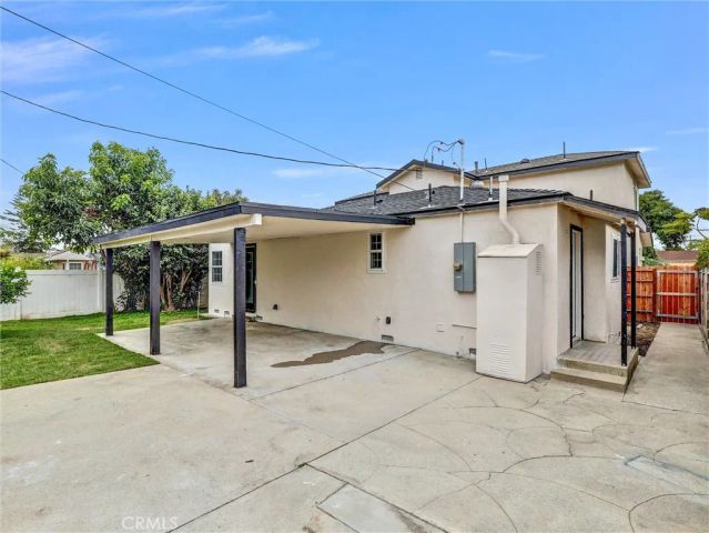 8831 Glider Avenue, Los Angeles, CA 90045