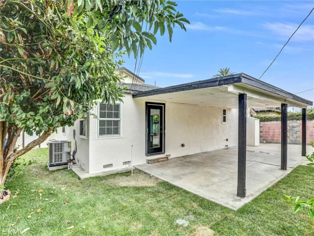 8831 Glider Avenue, Los Angeles, CA 90045