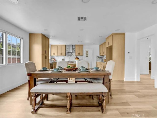 8831 Glider Avenue, Los Angeles, CA 90045