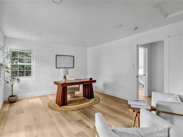 8831 Glider Avenue, Los Angeles, CA 90045