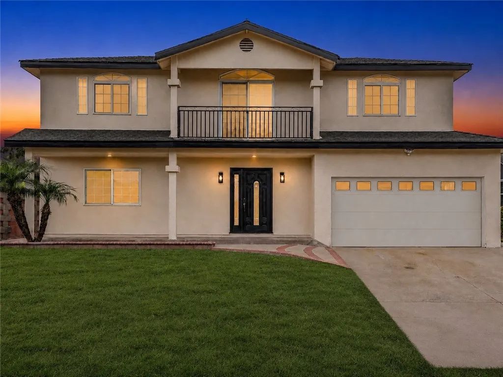 8831 Glider Avenue, Los Angeles, CA 90045
