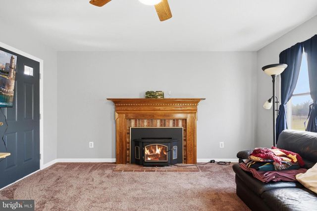 4355 LEITCHES WHARF RD, Prince Frederick, MD 20678