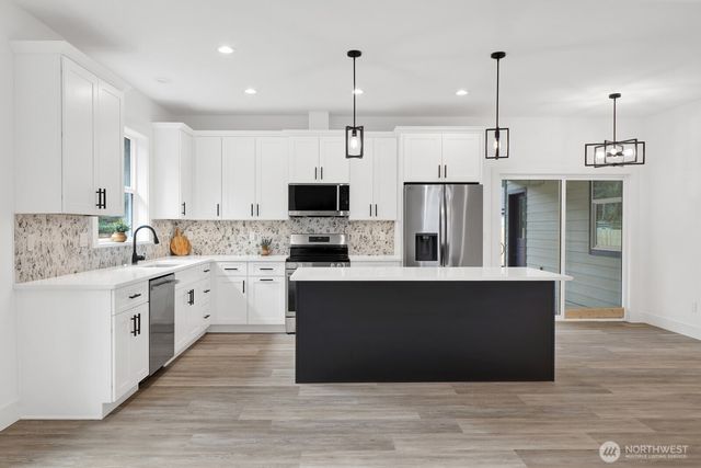 8679 Bell Court, Maple Falls, WA 98266