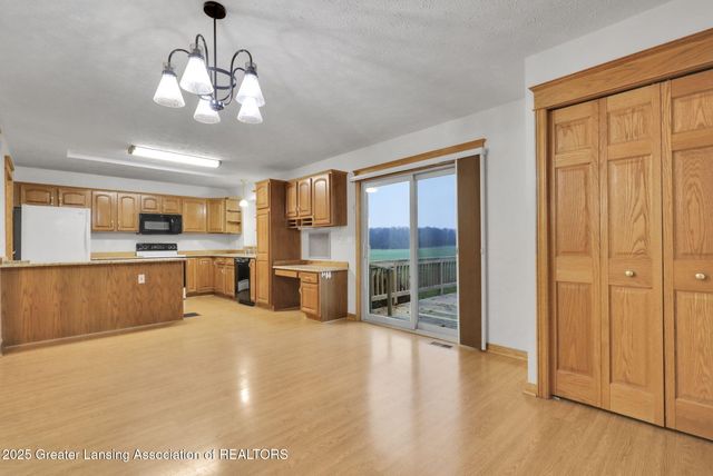 1649 S Ainger Road, Charlotte, MI 48813