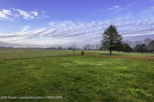 1649 S Ainger Road, Charlotte, MI 48813