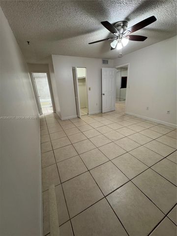 365 NE 125th St 301, North Miami, FL 33161