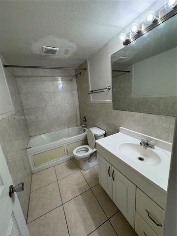 365 NE 125th St 301, North Miami, FL 33161