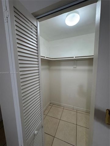365 NE 125th St 301, North Miami, FL 33161