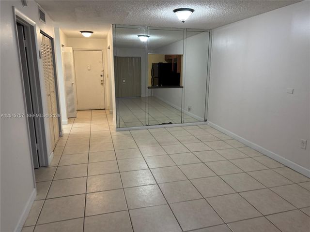 365 NE 125th St 301, North Miami, FL 33161