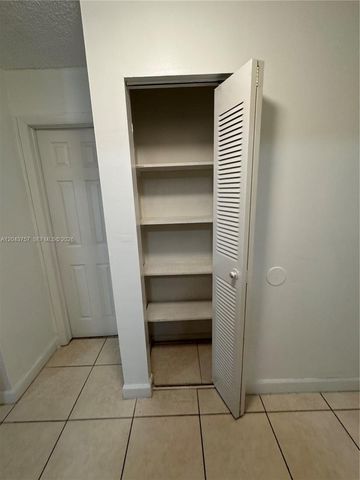 365 NE 125th St 301, North Miami, FL 33161
