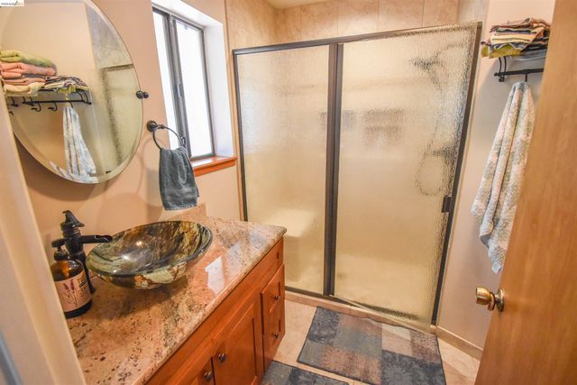 21932 Phoenix Lake Road, Sonora, CA 95370