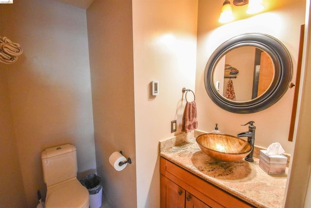 21932 Phoenix Lake Road, Sonora, CA 95370