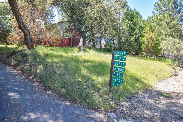 21932 Phoenix Lake Road, Sonora, CA 95370