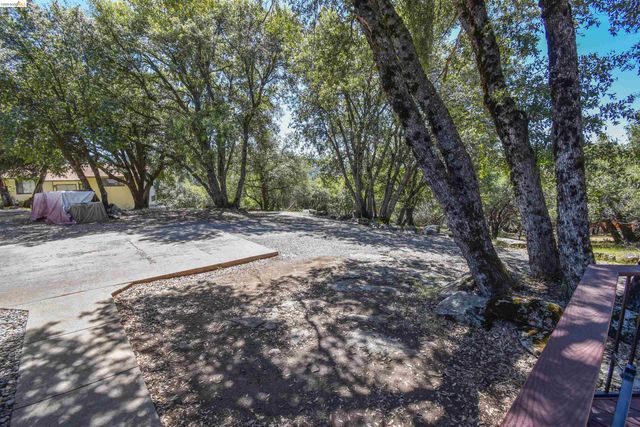 21932 Phoenix Lake Road, Sonora, CA 95370
