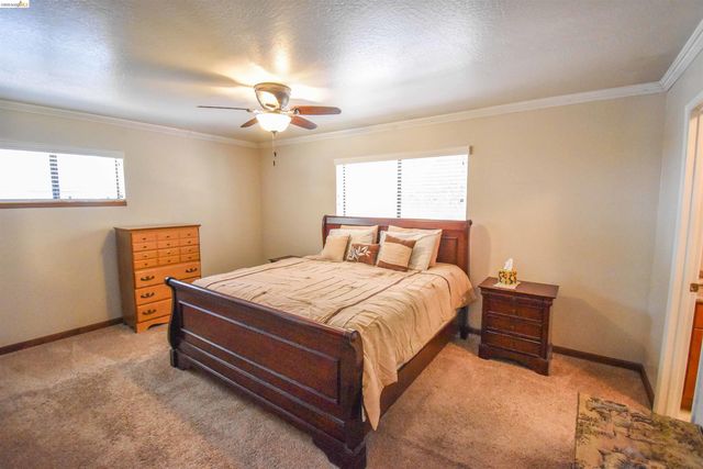 21932 Phoenix Lake Road, Sonora, CA 95370