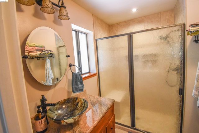 21932 Phoenix Lake Road, Sonora, CA 95370