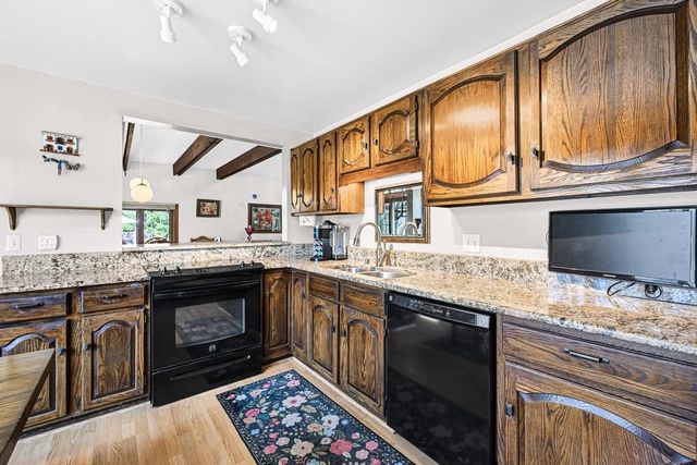 115 S Westwood AVENUE, Burlington, WI 53105