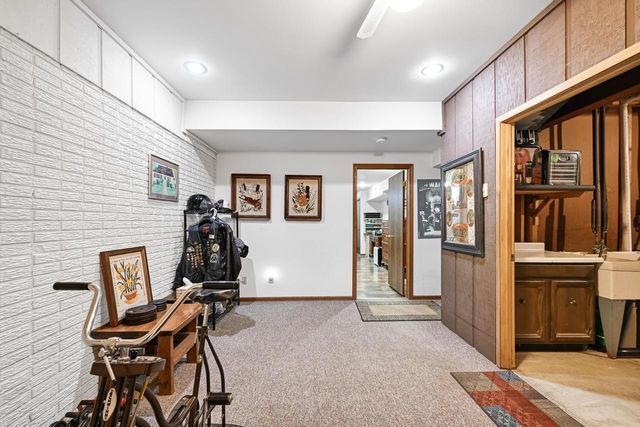 115 S Westwood AVENUE, Burlington, WI 53105