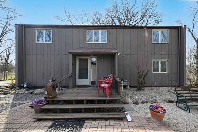 115 S Westwood AVENUE, Burlington, WI 53105