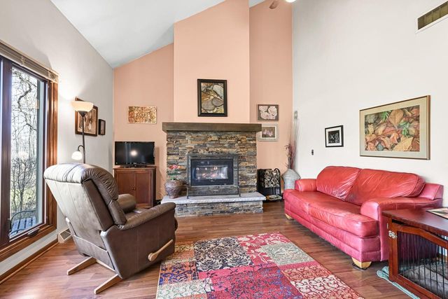 115 S Westwood AVENUE, Burlington, WI 53105