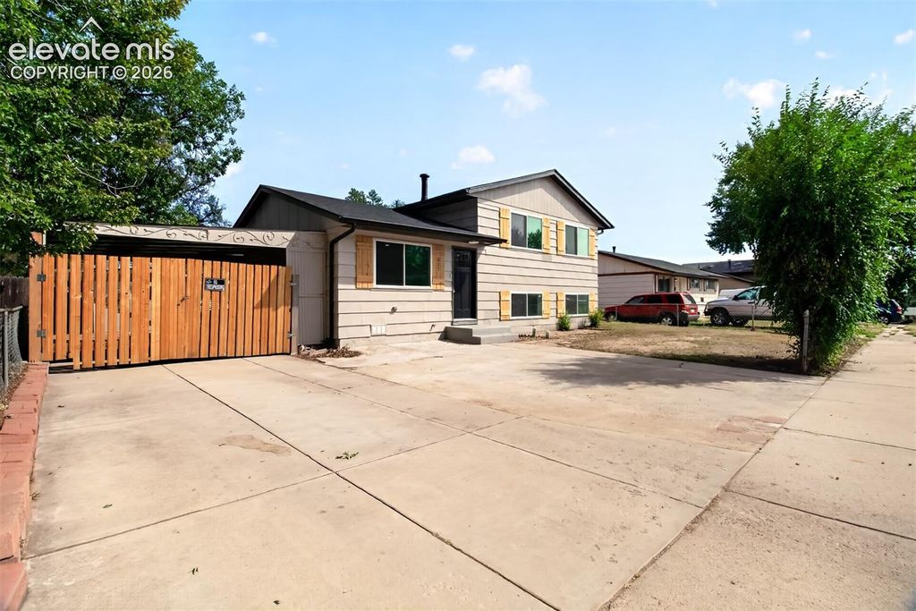 827 Bryce Drive, Colorado Springs, CO 80910 — photo 3