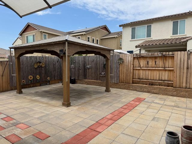 3989 Salt Point Way, Rancho Cordova, CA 95742