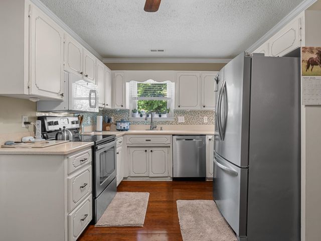 115 Suffolk Rd, Boiling Springs, SC 29316