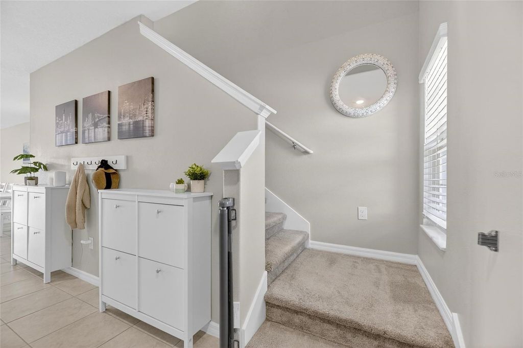 Image 5 of property listing at 16791 DELIA STREET, Wimauma, FL 33598