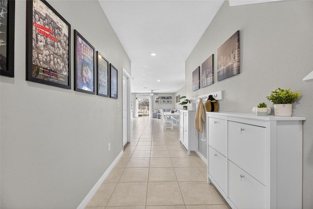 Image 7 of property listing at 16791 DELIA STREET, Wimauma, FL 33598