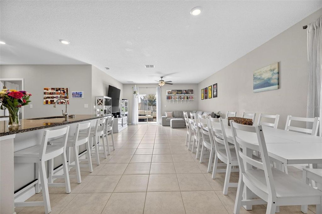 Image 9 of property listing at 16791 DELIA STREET, Wimauma, FL 33598