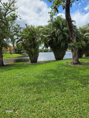 7532 NW 86th Ter 104, Tamarac, FL 33321