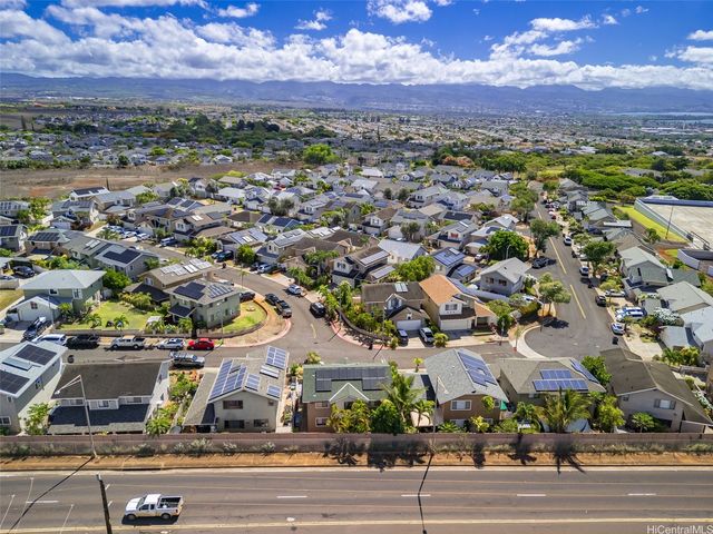 94-1059 Pouhana Way 3, Waipahu, HI 96797