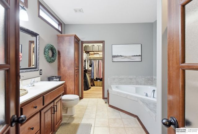 19302 Blaine Street, Omaha, NE 68135